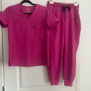 Figs Vivid Pink Scrub Set. XS